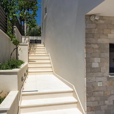 Villa Family House 