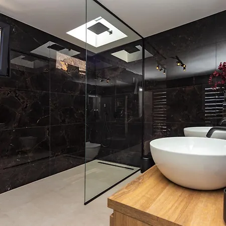 Villa Family House 